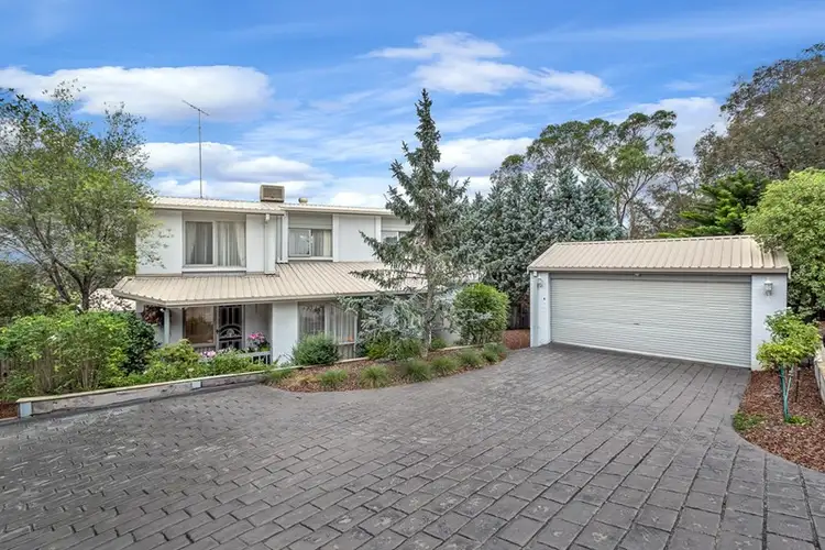 54 Kelway Crescent, Eltham North VIC 3095