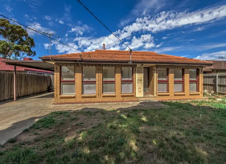 19 Revell Crescent, St Albans VIC 3021