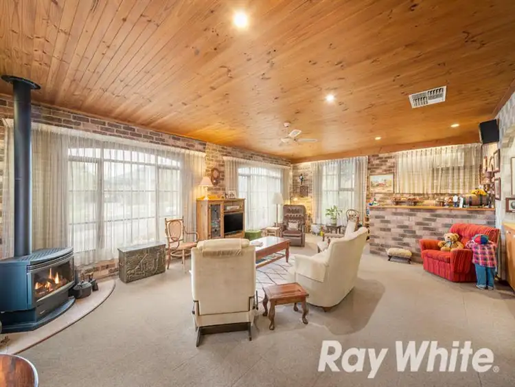 Third view of Homely house listing, 5 Explorers Court, Vermont South VIC 3133
