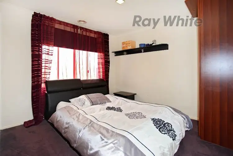 Fifth view of Homely house listing, 7 Coombes Court, Point Cook VIC 3030