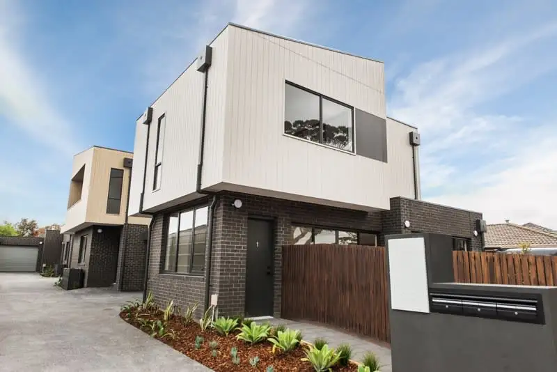 Main view of Homely townhouse listing, 1/43 Edithvale Road, Edithvale VIC 3196