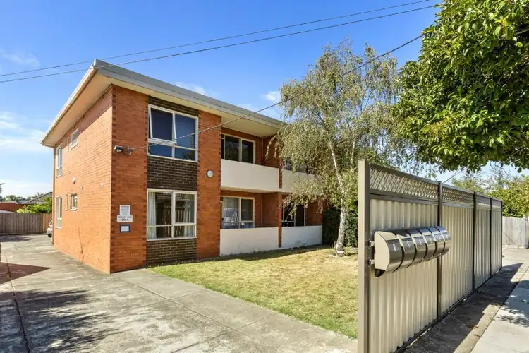 Second view of Homely apartment listing, 2/5 Greville Street, Huntingdale VIC 3166