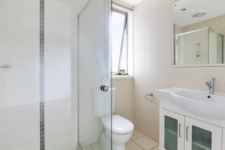 Sixth view of Homely apartment listing, 2/76 Durham Street, St Lucia QLD 4067