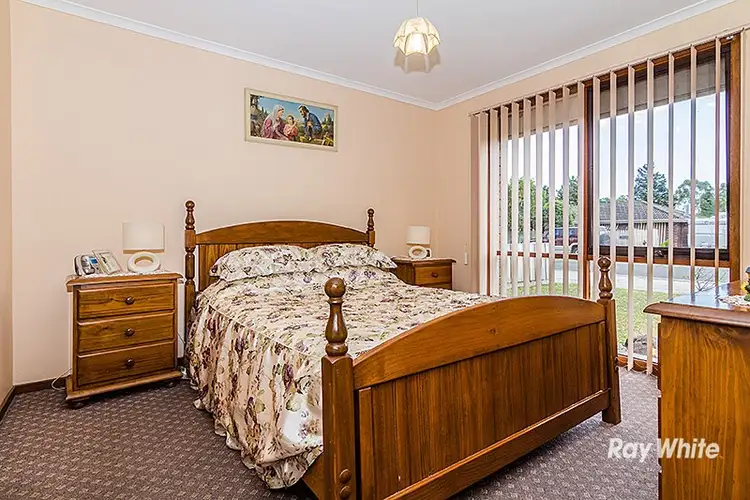 Fifth view of Homely house listing, 8 Ferncroft Court, Cranbourne North VIC 3977