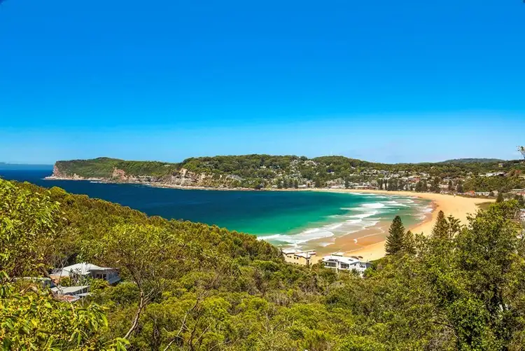 76 Tramway Road, North Avoca NSW 2260