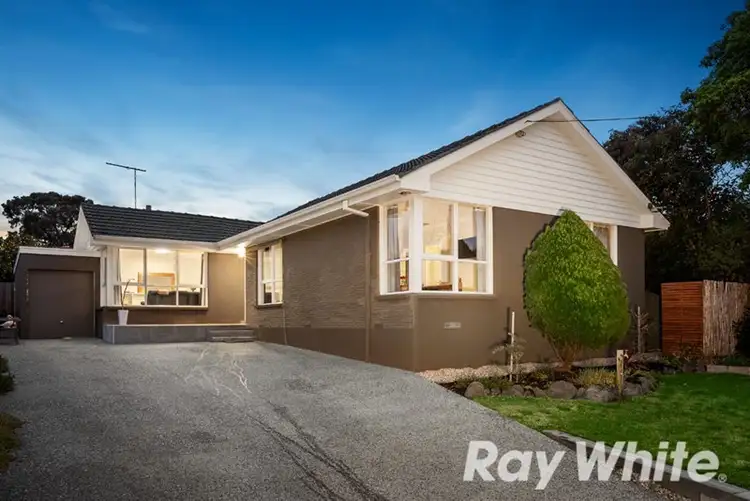 16 Christa Avenue, Burwood East VIC 3151