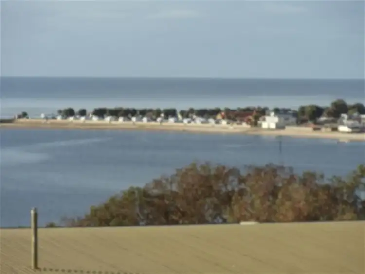 6 Smith Street, Port Vincent SA 5581