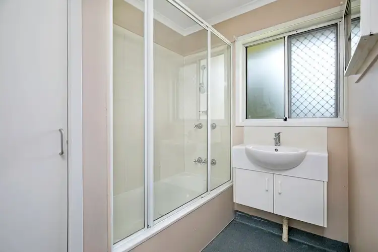 Sixth view of Homely house listing, 11 Wunulla Street, Thorneside QLD 4158