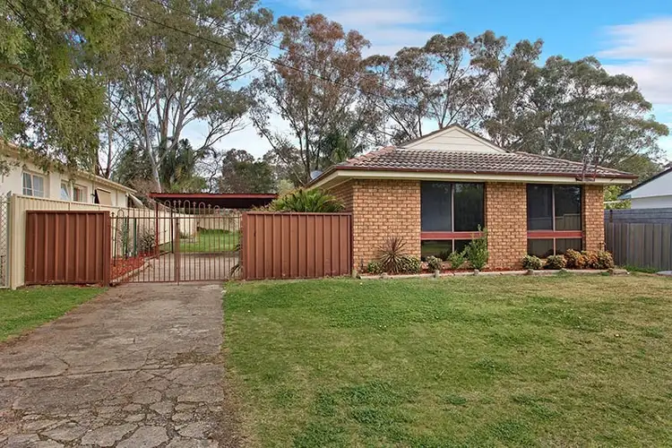 2 Gormley Street, Freemans Reach NSW 2756