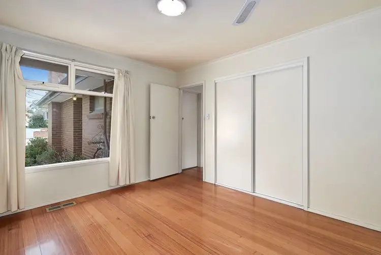Sixth view of Homely house listing, 2 Liddell Court, Mount Waverley VIC 3149