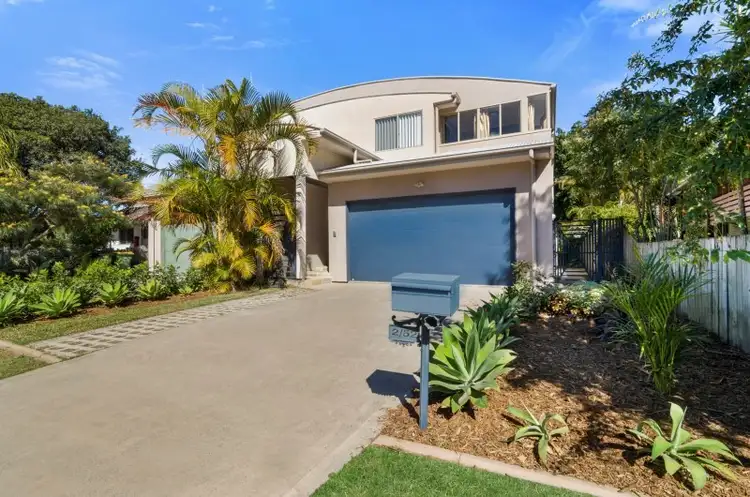 2/52 Riverside Drive, Currumbin Waters QLD 4223