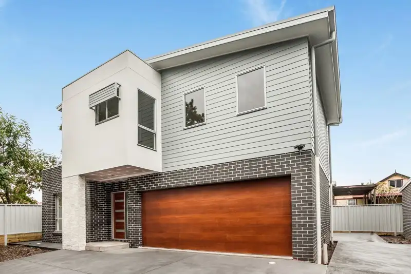 Main view of Homely townhouse listing, 6/13-15 Fisher Street, Oak Flats NSW 2529