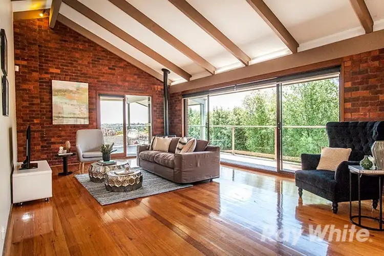 Second view of Homely house listing, 4 Kimberley Court, Mount Waverley VIC 3149