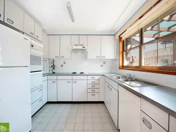 Main view of Homely townhouse listing, 1/5 Robert Street, Corrimal NSW 2518