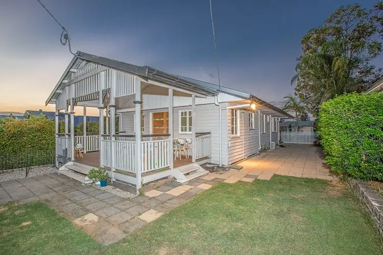 11 Vaucluse Street, Wavell Heights QLD 4012