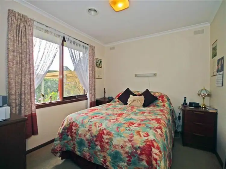 Sixth view of Homely house listing, 10 Lucas Crescent, Seaford VIC 3198