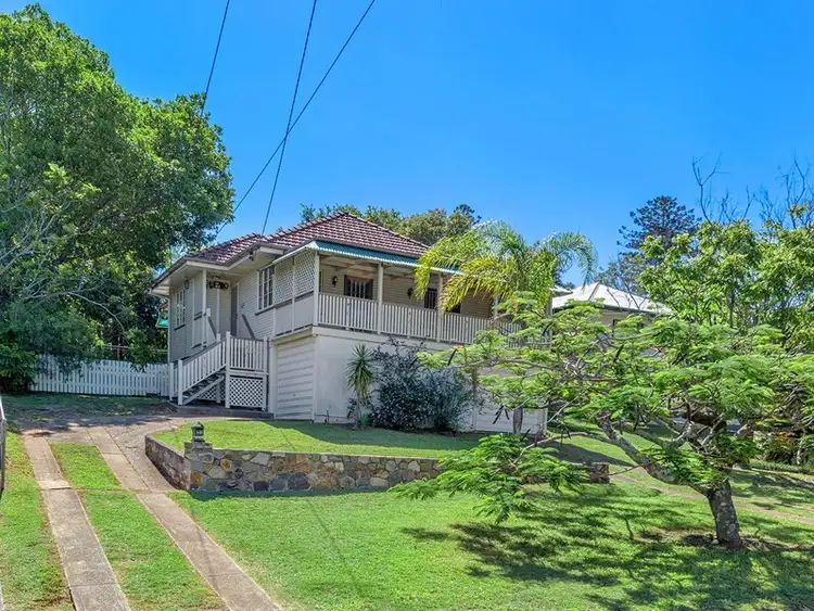 10 Diamond Street, Holland Park QLD 4121