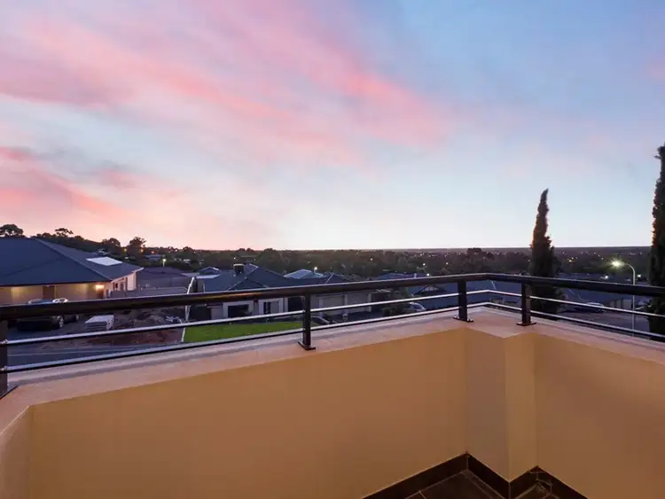 9 Thompson Circuit, Evanston Park SA 5116