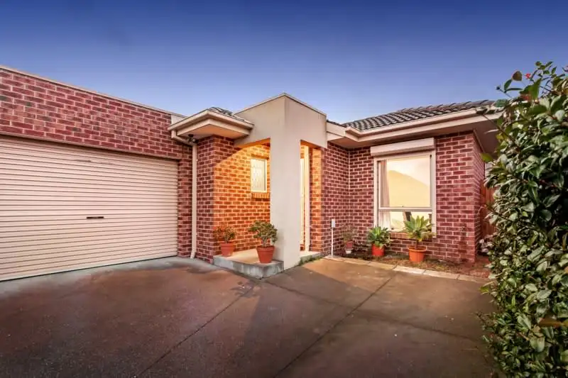 Main view of Homely unit listing, 4/94 Purinuan Road, Reservoir VIC 3073