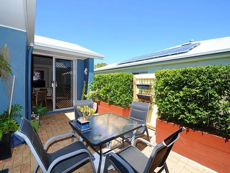 5/239 Kawana Way (Kawana Waters), Parrearra QLD 4575
