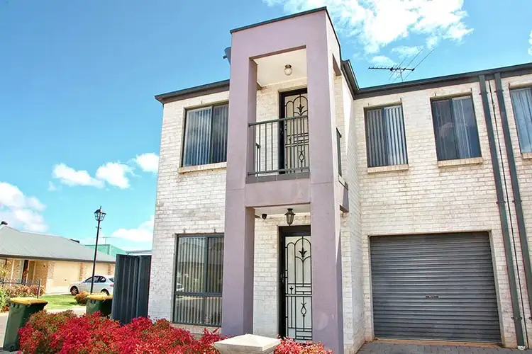 1 Hamra Drive, Smithfield SA 5114