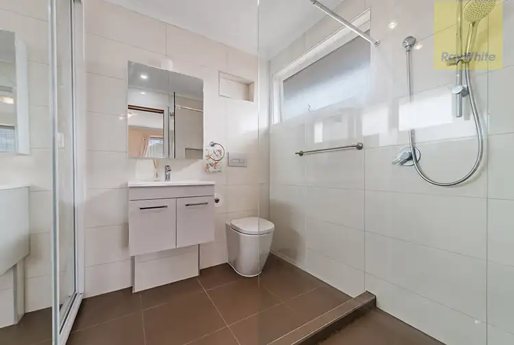 Sixth view of Homely house listing, 14 Bowes Place, Craigieburn VIC 3064