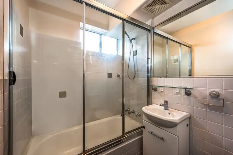 Seventh view of Homely apartment listing, 3/28 Meadow Crescent, Meadowbank NSW 2114