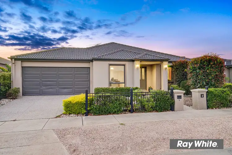 Second view of Homely house listing, 5 Fairlane Court, Tarneit VIC 3029