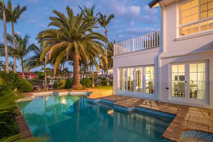 89 Campbell Street, Sorrento QLD 4217