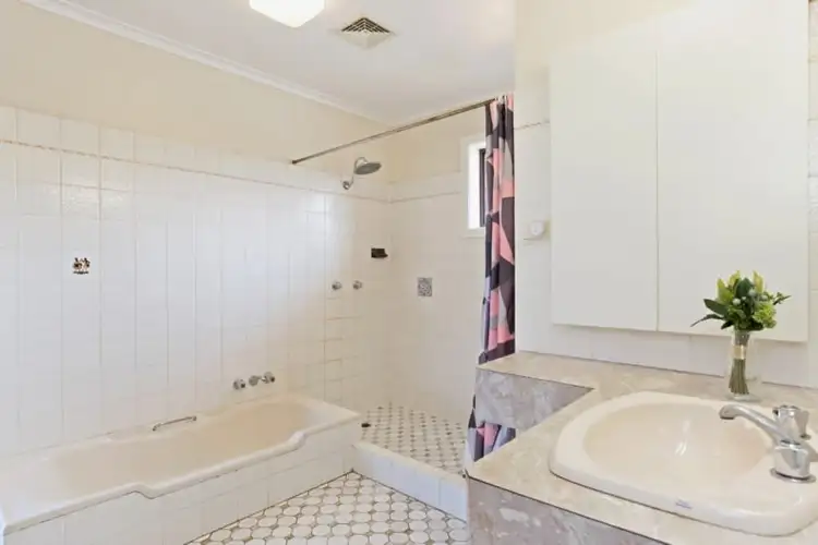 Sixth view of Homely house listing, 8 Barnehurst Street, Tarragindi QLD 4121