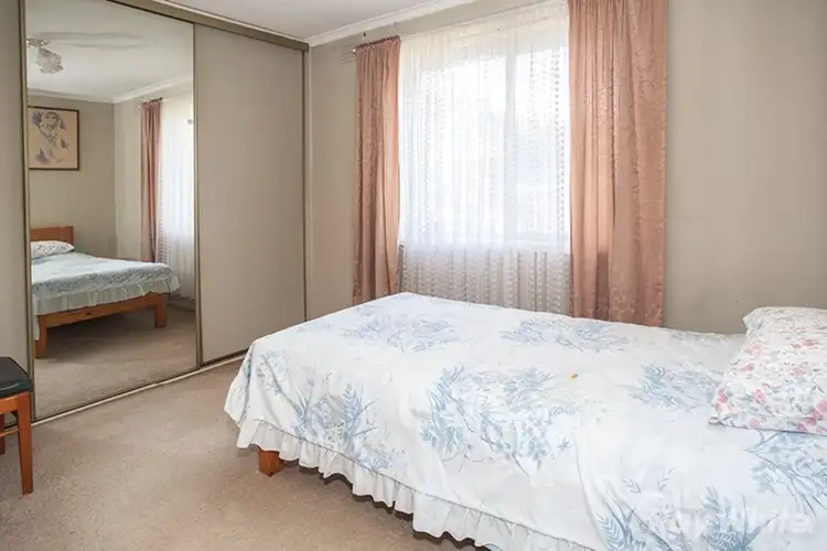 Sixth view of Homely house listing, 8 Sunrise Drive, Mulgrave VIC 3170