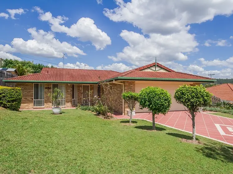 33 Maui Crescent, Oxenford QLD 4210