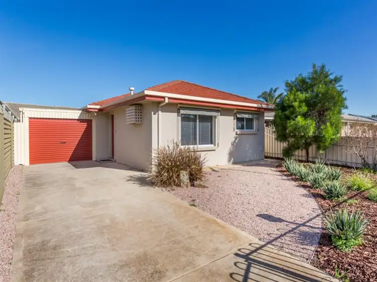 2/10B Lancaster Drive, North Haven SA 5018