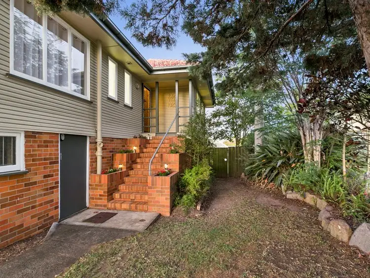 Second view of Homely house listing, 10 Waller Street, Mount Gravatt QLD 4122