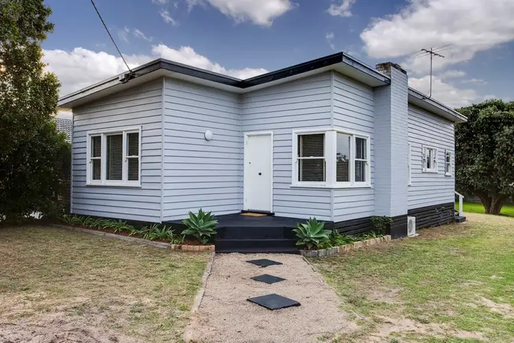 22A Moorfield Avenue, Rosebud VIC 3939