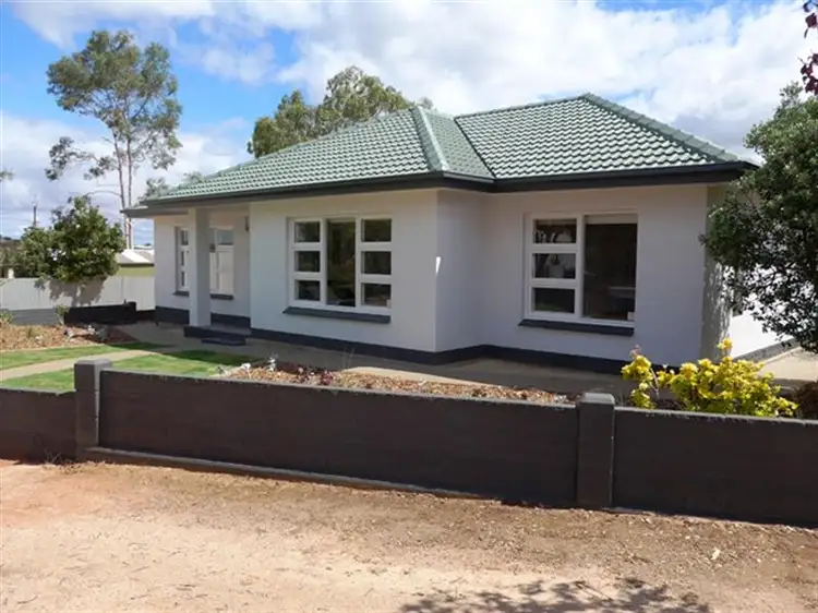 16 Macgillivray Street, Barmera SA 5345