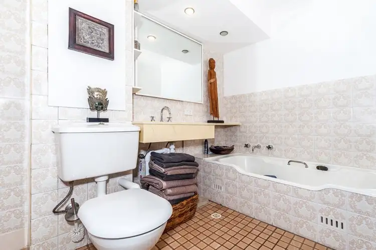 Fourth view of Homely apartment listing, 17/53-55 Elizabeth Bay Road, Elizabeth Bay NSW 2011