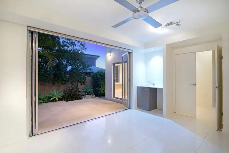 Seventh view of Homely other listing, 2/8 Twenty Seventh Avenue, Palm Beach QLD 4221