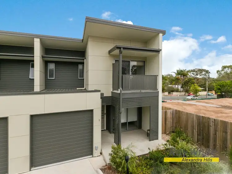 Second view of Homely townhouse listing, 1/62 Valantine Road, Birkdale QLD 4159