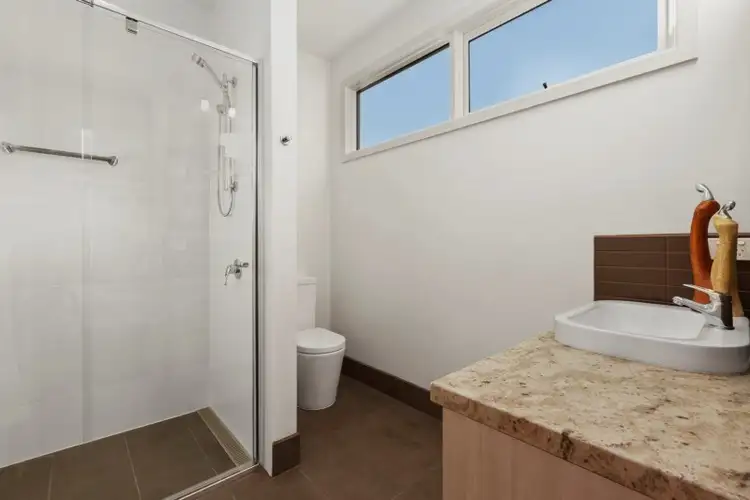 Sixth view of Homely house listing, 2/21 Belle Crescent, Mordialloc VIC 3195