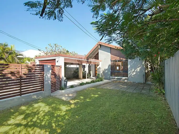 9A Barron Road, Margate QLD 4019