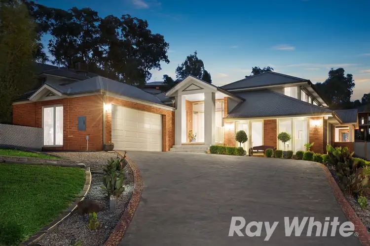 6 ARRUNGA Close, Diamond Creek VIC 3089