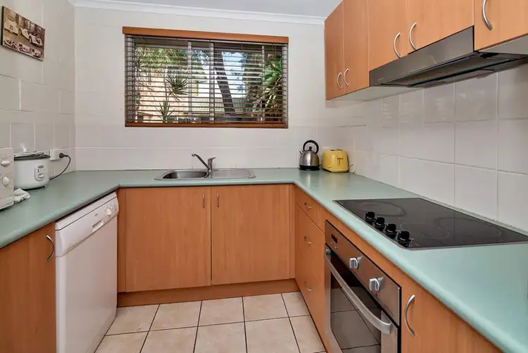 7 Teal Avenue, Paradise Point QLD 4216