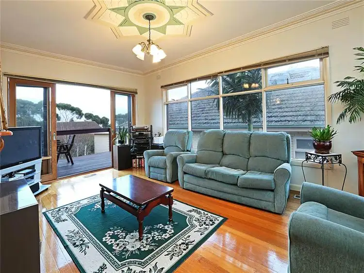 11 Edgecombe Street, Hamlyn Heights VIC 3215