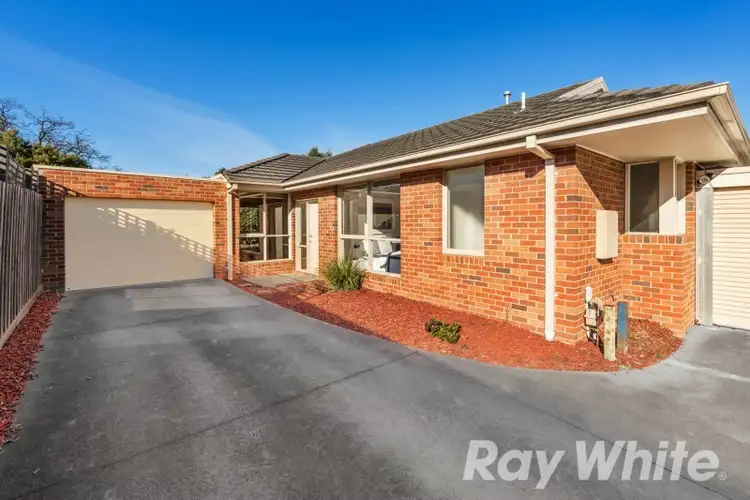 Main view of Homely unit listing, 2/46 Pyalong Avenue, Rosanna VIC 3084