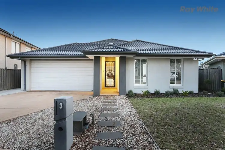3 Boathouse Place, Sanctuary Lakes VIC 3030
