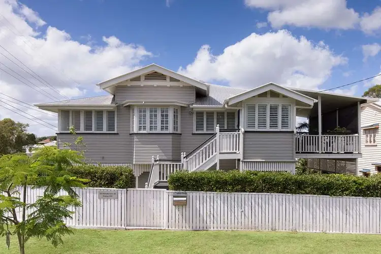 35 Henderson Street, Camp Hill QLD 4152