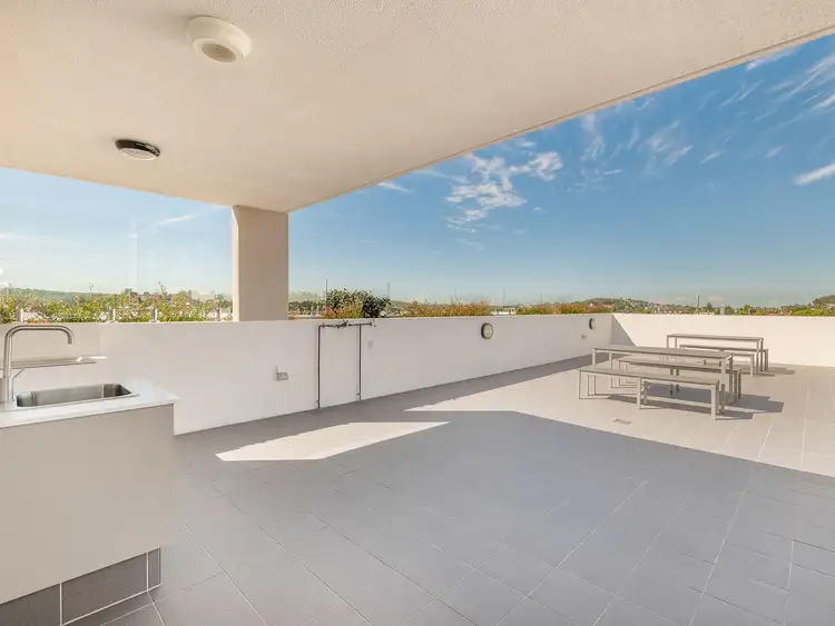 Fourth view of Homely apartment listing, 1/902 Logan Road, Holland Park West QLD 4121