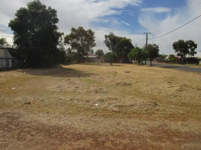 25 Claude Street, Katanning WA 6317