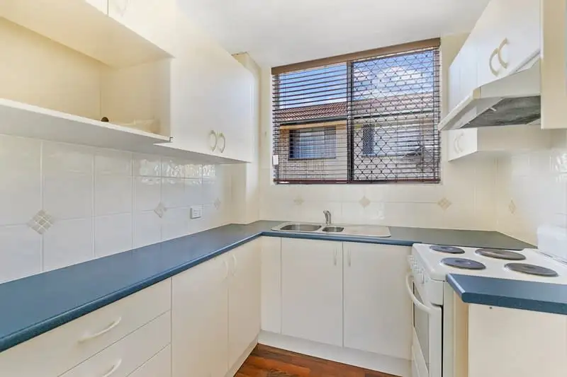 Main view of Homely unit listing, 2/33 Bayliss Street, Toowong QLD 4066